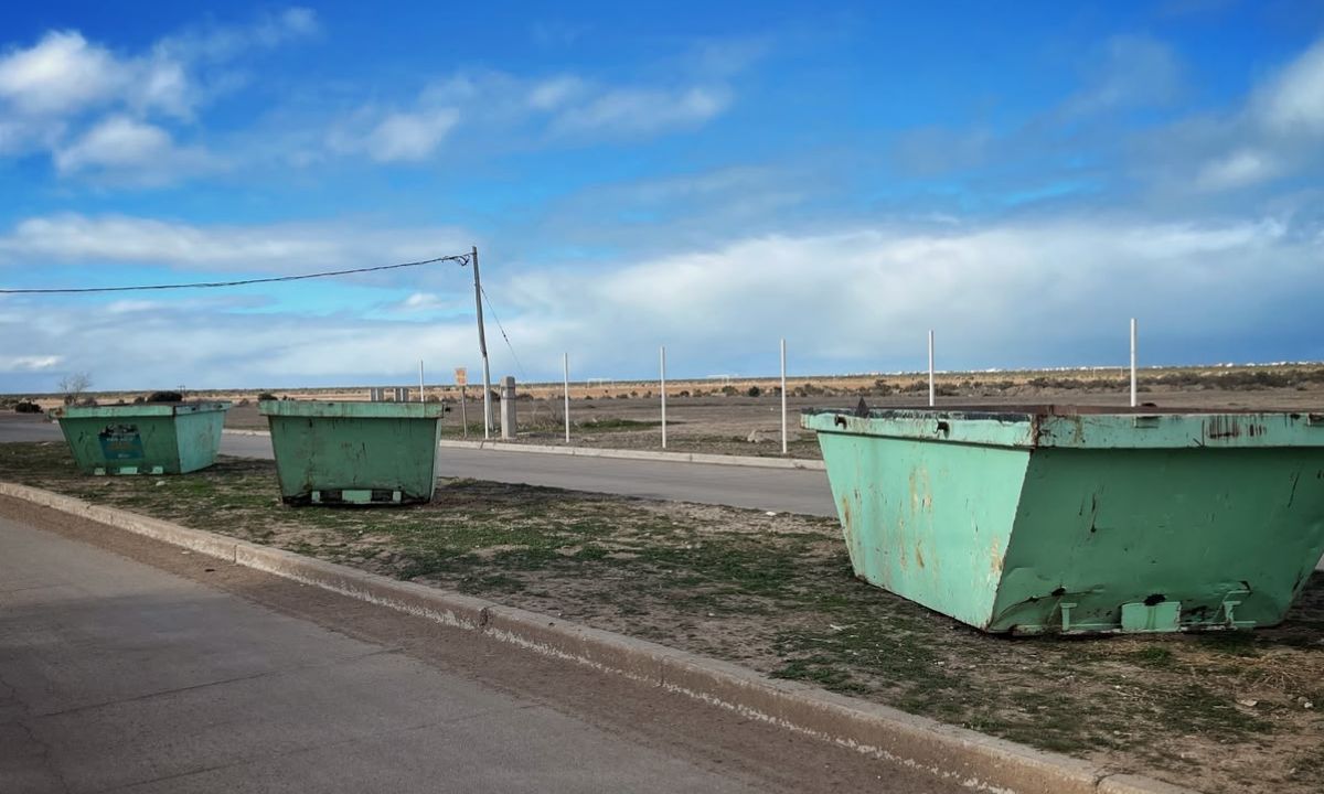 Programa Eco Capital: la Municipalidad de Rawson instaló volquetes para la disposición de residuos en el barrio 490 Viviendas