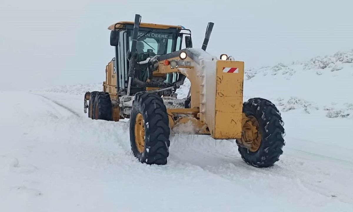 Vialidad Nacional pidió extremar las precauciones por nevadas y hielo en rutas del sur de Chubut