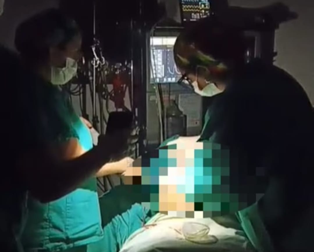 Cirujanos del Hospital de Esquel terminaron operando con la linterna de los celulares tras un corte de luz