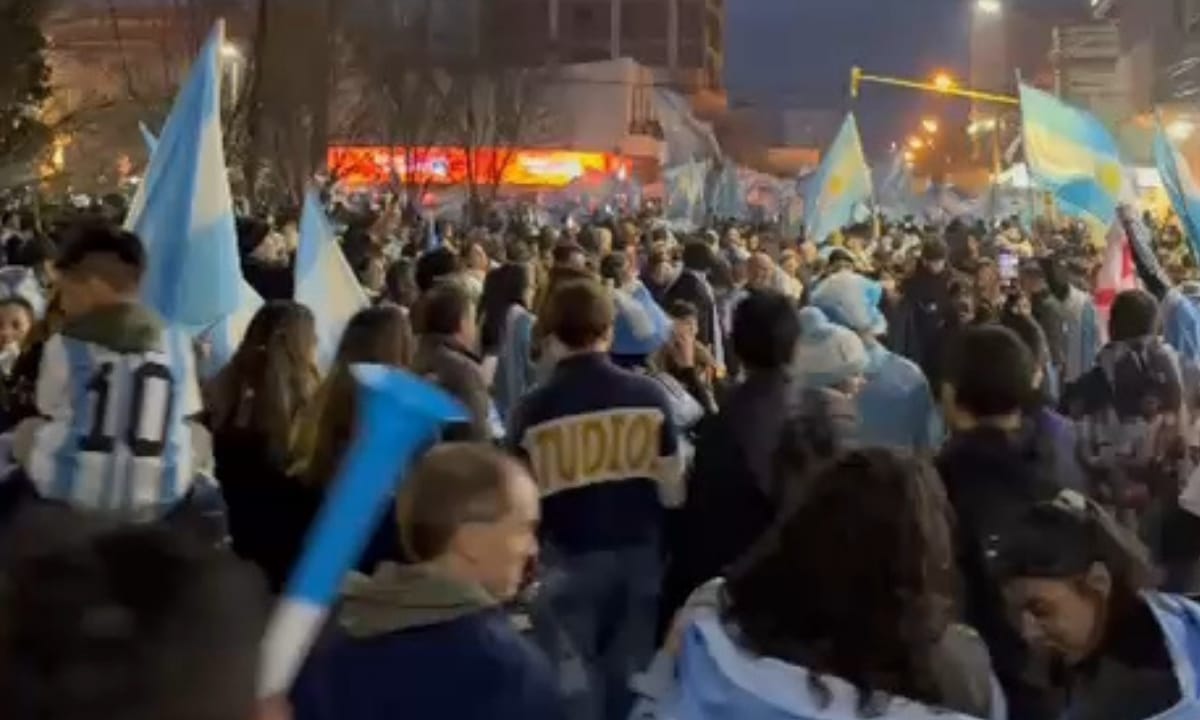Festejos masivos en Trelew por el pase a la Final