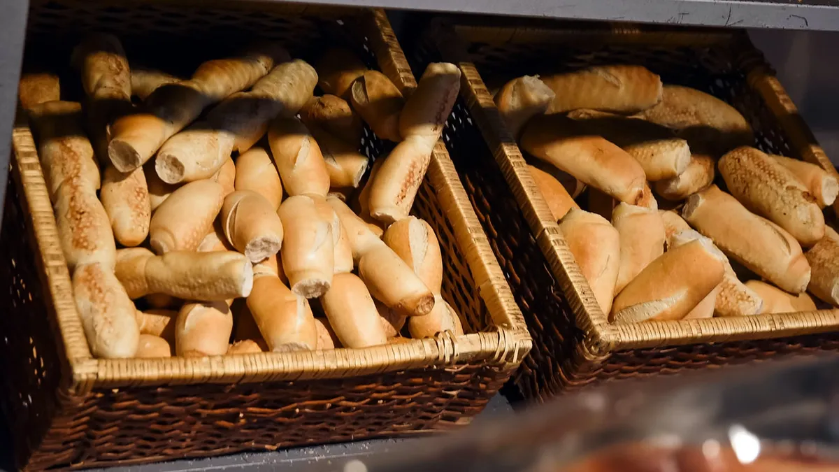 Panaderías de Trelew buscan alternativas y promociones para sostener el consumo