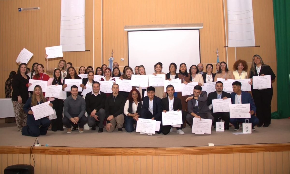 La Universidad del Chubut celebró su XIII Colación de Grados en Puerto Madryn