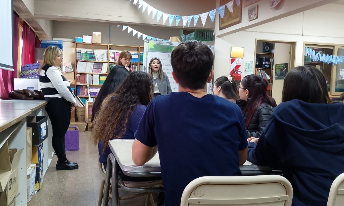 Rawson brinda herramientas a jóvenes para impulsar sus emprendimientos