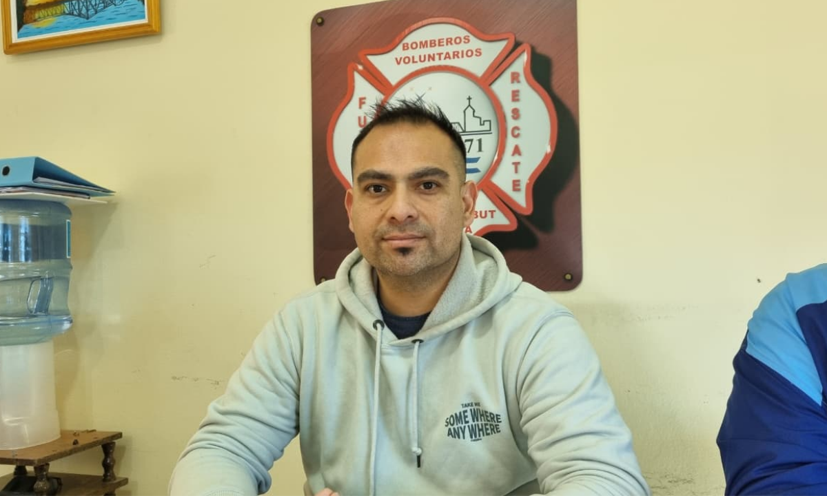 La Escuela de Cadetes de Bomberos Voluntarios de Rawson continúa con su formación y prepara a futuros servidores