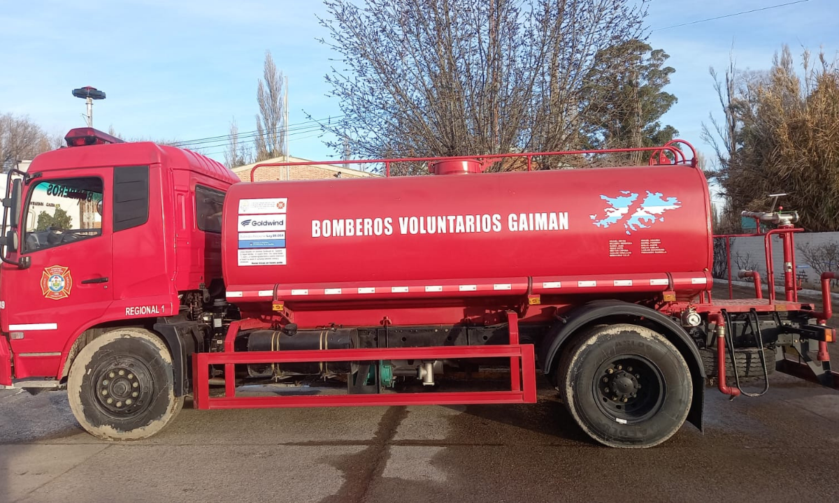 Bomberos de Gaiman incorporaron una nueva autobomba y renovaron equipamiento.