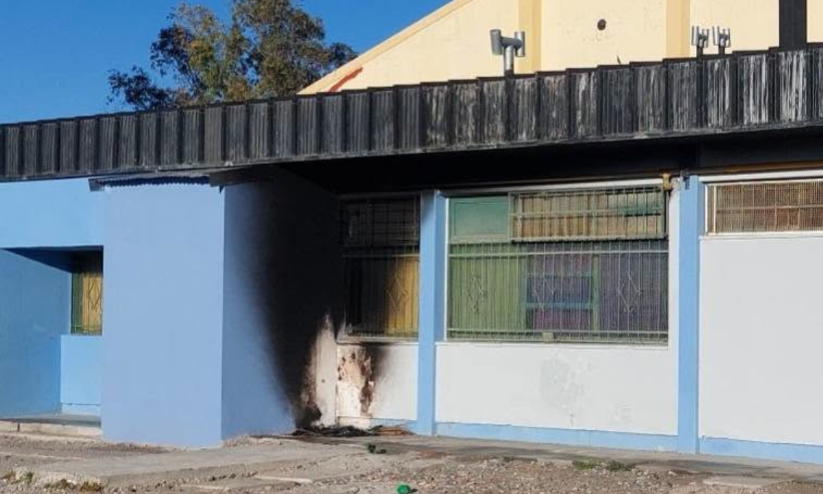 Incendiaron parte de la cocina de la Escuela 174 de Trelew
