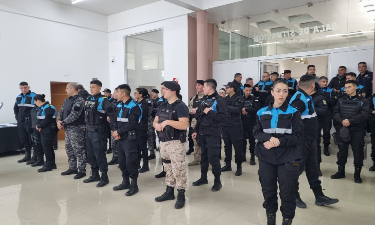 La Policía del Chubut cerró un curso de reentrenamiento en técnicas de intervención operativa