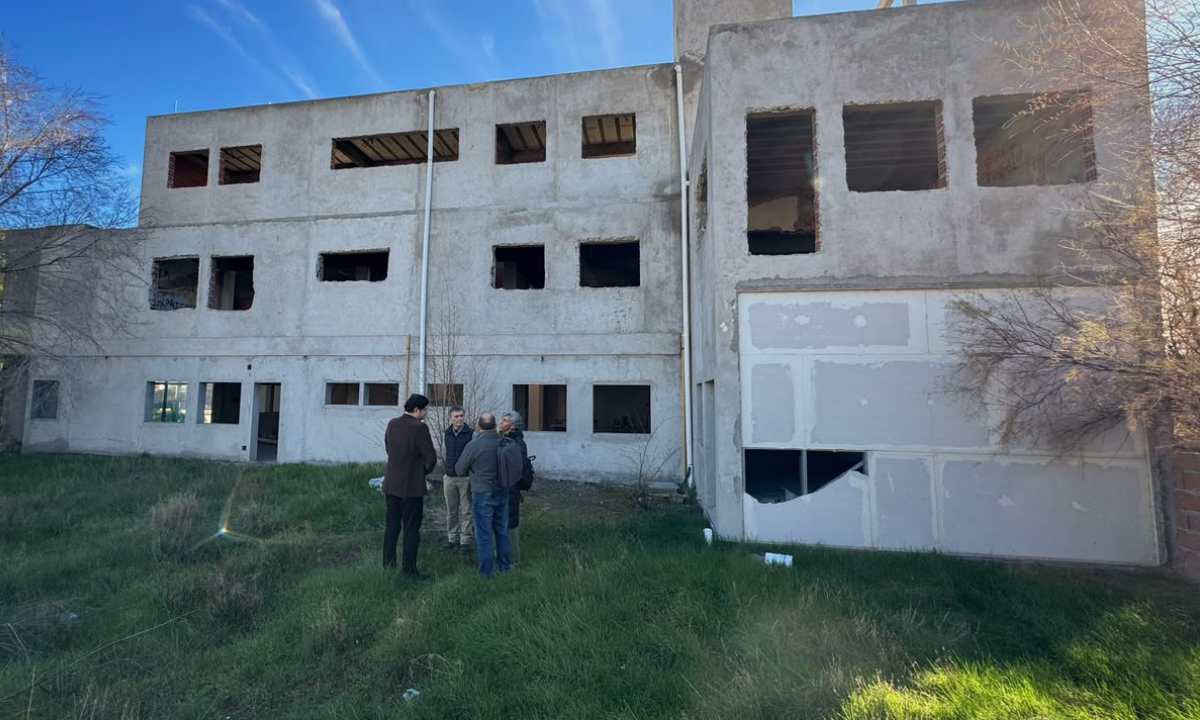 La Universidad del Chubut avanza en la proyección de su futura sede en Rawson