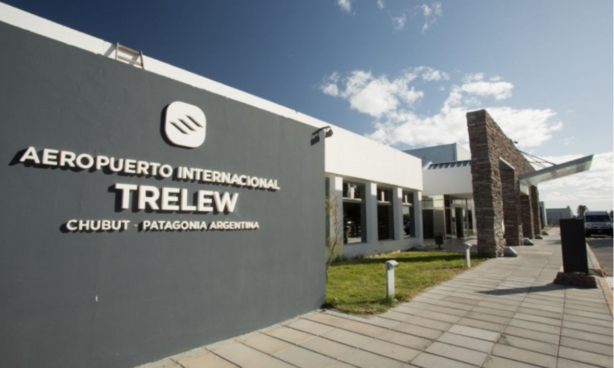 Merino ratificó las gestiones para recuperar el vuelo Trelew-Córdoba