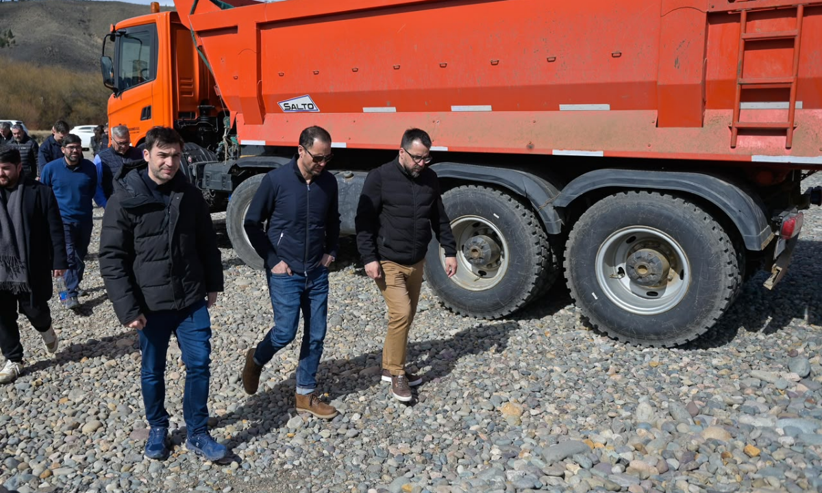 Plan Galina: Provincia inició una obra cloacal de $2.200 millones en Esquel
