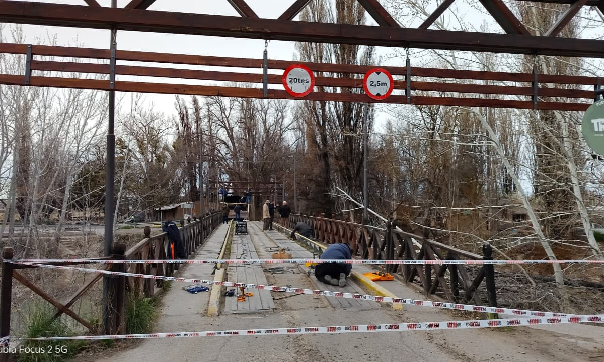 Trabajos de reparación y mantenimiento en el puente Hendre