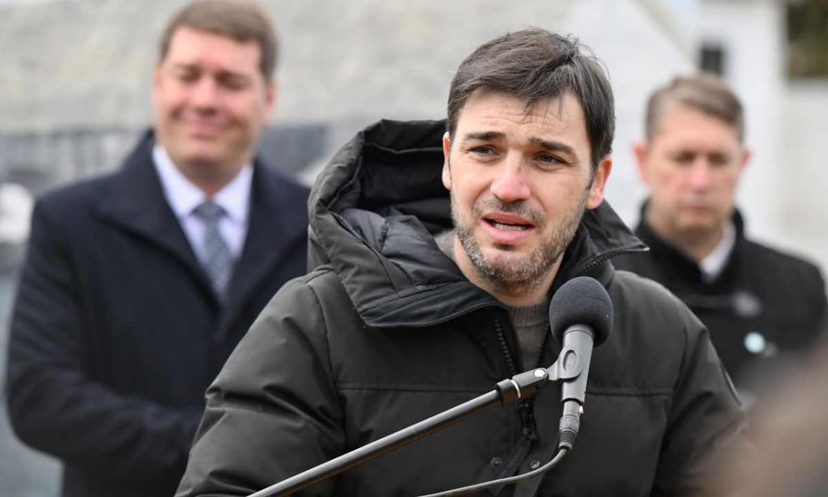 Torres destacó el orden de las cuentas y planteó una agenda de diversificación para Chubut