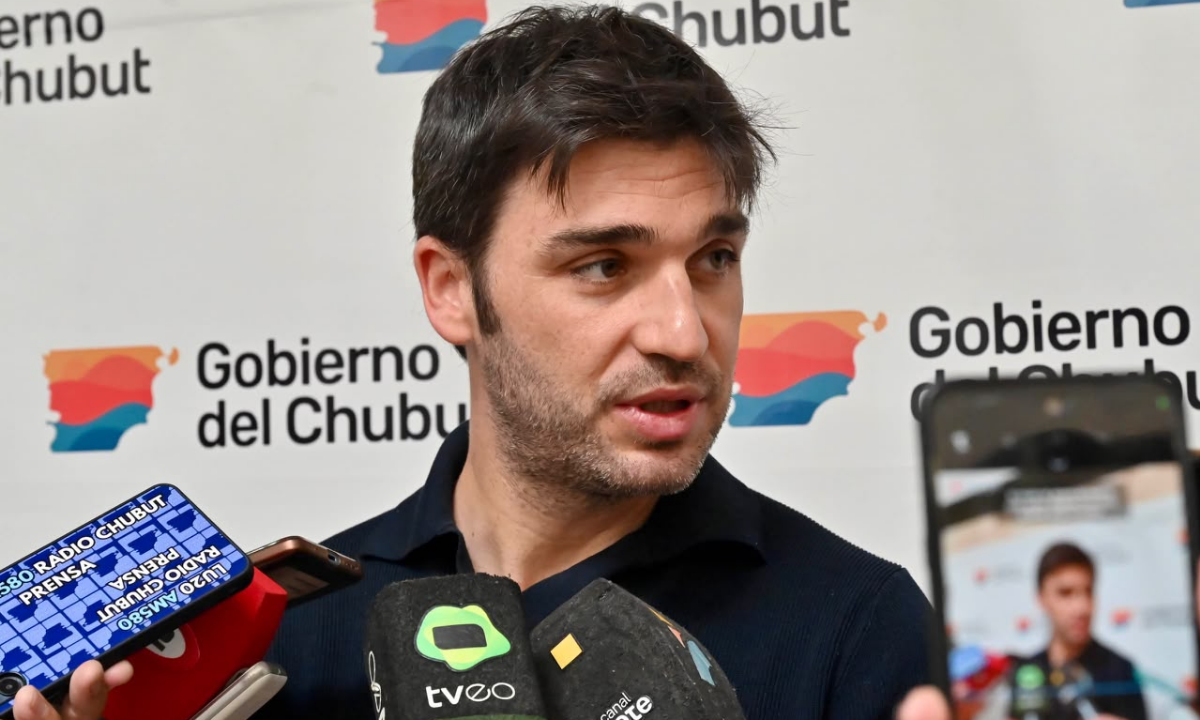 Torres destacó la aprobación de la ley que limita los descuentos sobre salarios y crea un programa de alivio financiero
