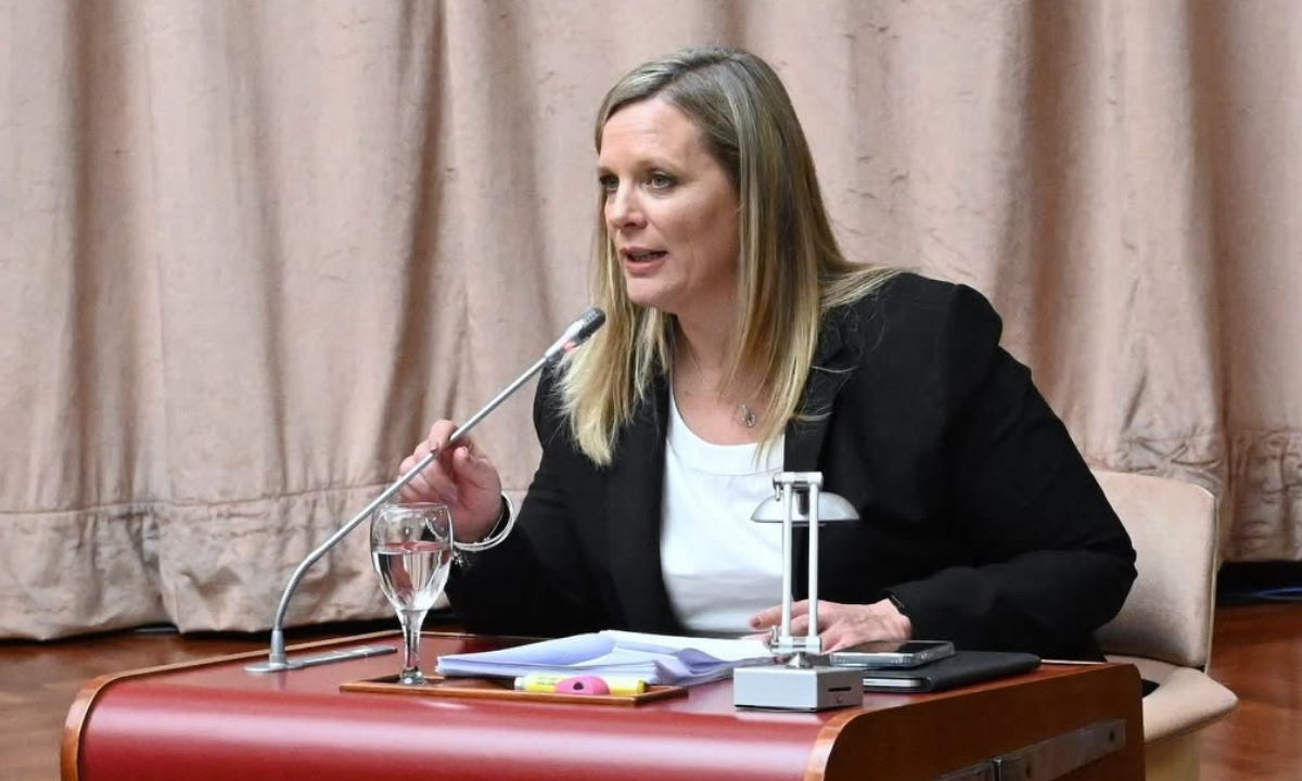 Abril advirtió que el programa de refinanciación no resuelve el sobreendeudamiento