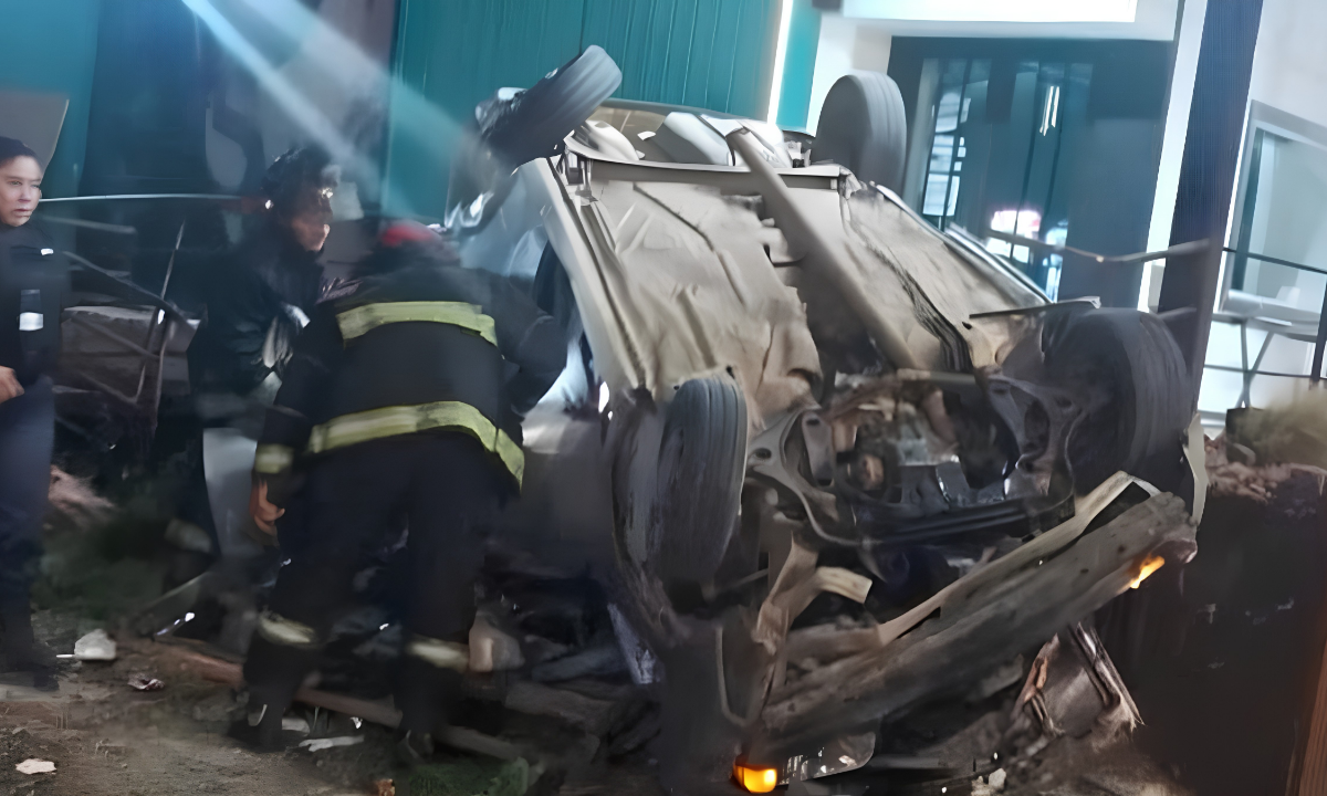 Chico de 17 años murió en Comodoro Rivadavia al volcar el auto en el que se movilizaba