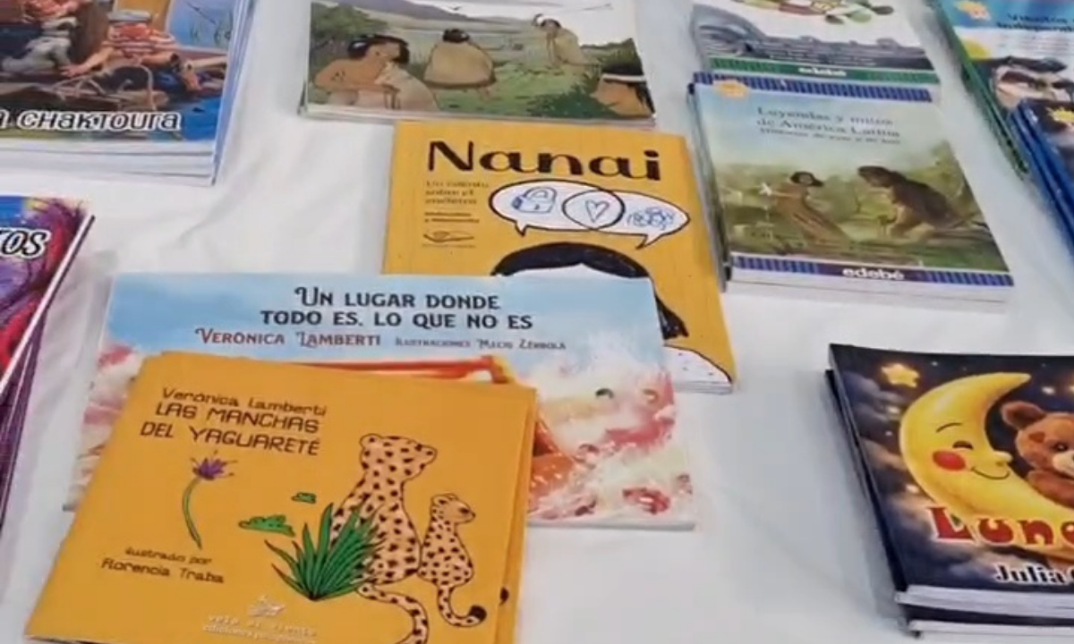 Biss inauguró la 4ª Feria Municipal del Libro de Rawson: “Año tras año sigue creciendo”