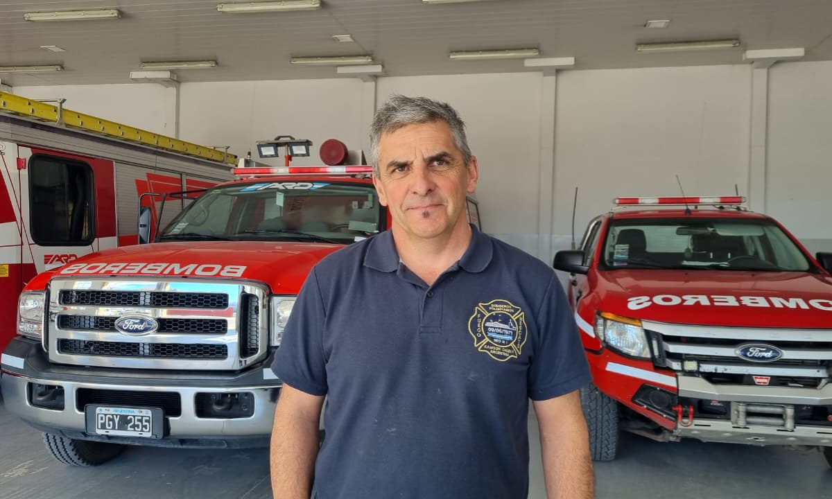 Rawson: Bomberos rescataron a un hombre accidentado sobre un techo