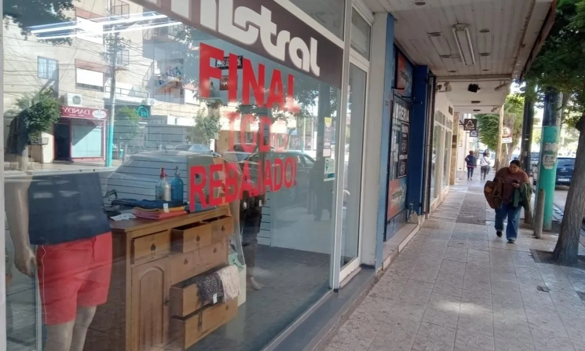 Advierten que podrían perderse mil empleos de comercio en la zona