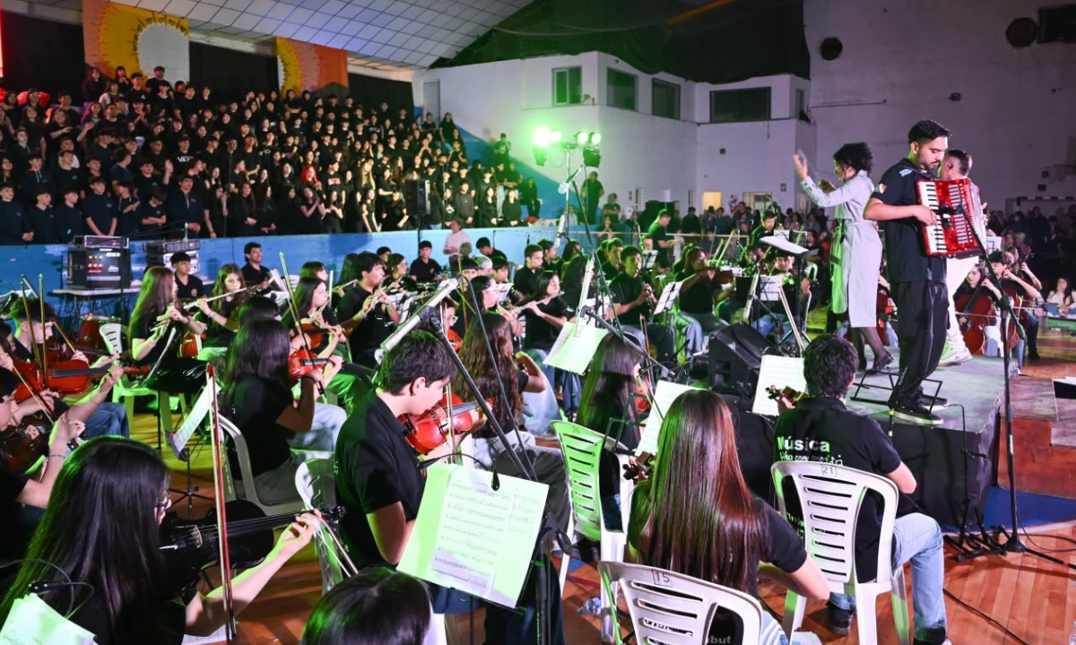 Con gran convocatoria, la Orquesta del barrio INTA presentó la 3.ª edición de “Sonamos”