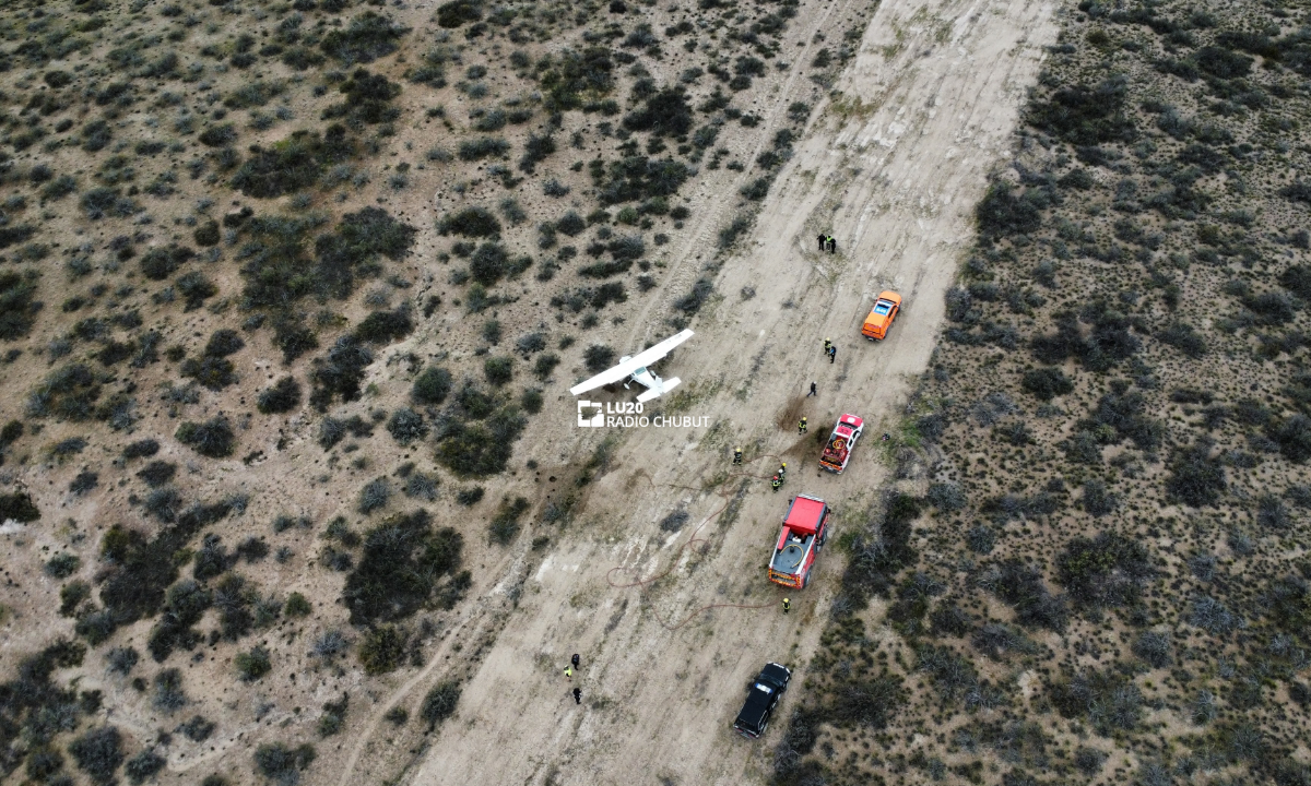 Una avioneta aterrizó de emergencia en un camino rural al norte de Trelew
