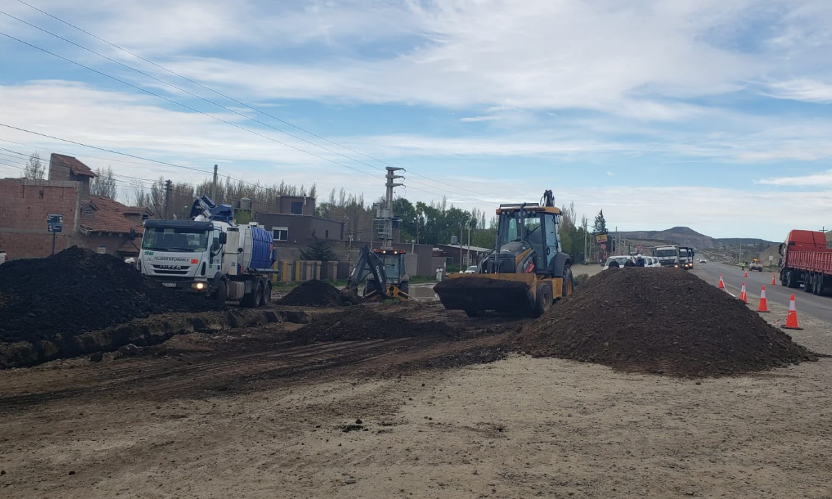 Provincia supervisó el saneamiento ambiental de un derrame de petróleo de CAPSA en Comodoro Rivadavia