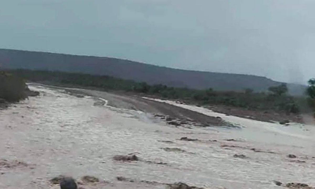 Las lluvias cortaron rutas provinciales y complican el abastecimiento de leña en Gastre